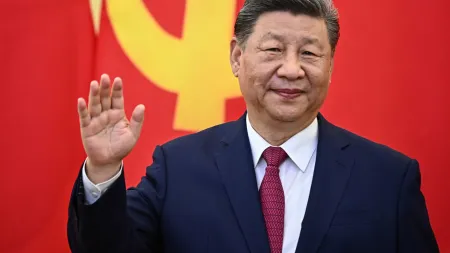Xi Jinping comanda desfile militar em homenagem ao fim da Segunda Guerra