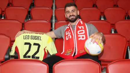 Léo Gugiel renova com o Benfica até 2027 e mira novos títulos