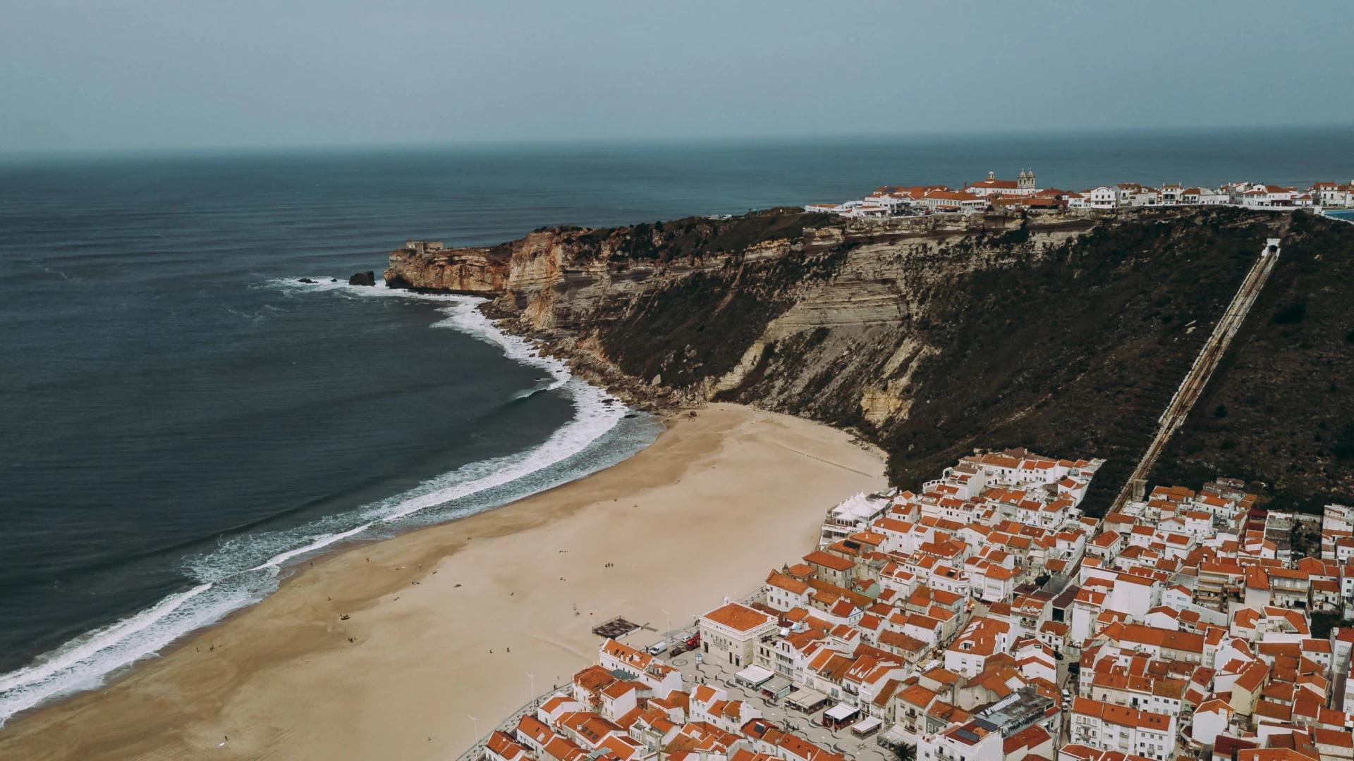 Câmara da Nazaré denuncia descargas poluentes ao Ministério Público
