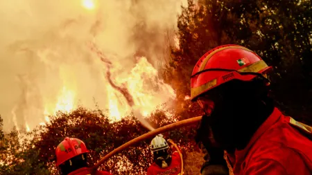 Incêndios em Portugal: Mais de 2.800 operacionais mobilizados para combate a situações críticas