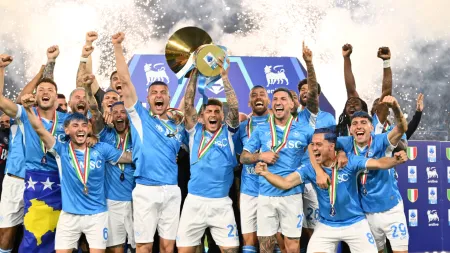 Nápoles persegue o sonho do bicampeonato em ano competitivo
