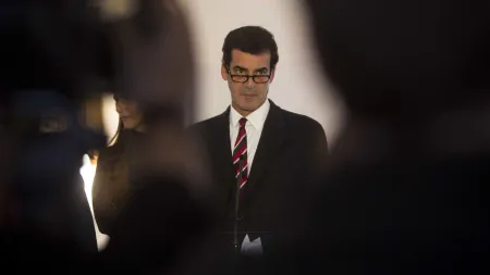 "Rui Moreira critica desatenção governamental durante incêndios devastadores"