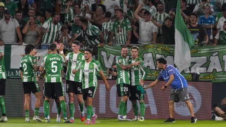 Betis assume liderança provisória na Liga Espanhola com vitória sobre Alavés