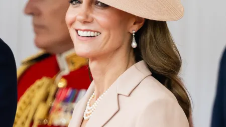 Kate Middleton envia mensagem à seleção feminina de rugby durante férias