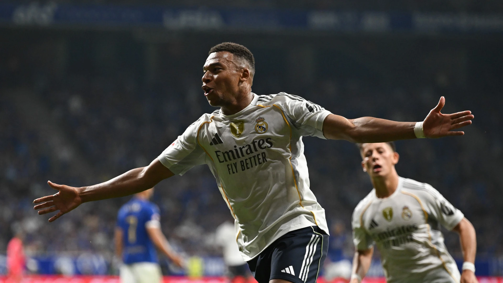 Real Madrid supera Oviedo com Mbappé em grande destaque e controvérsias