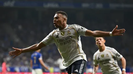 Real Madrid supera Oviedo com Mbappé em grande destaque e controvérsias