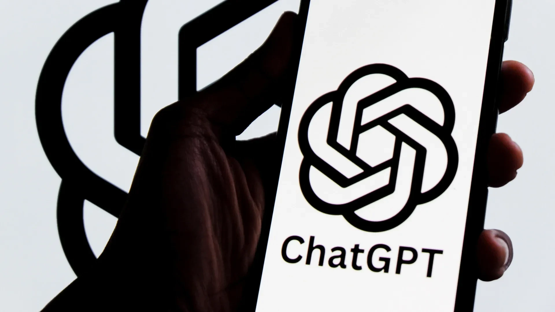 OpenAI implementa melhorias no ChatGPT após tragédia com adolescente