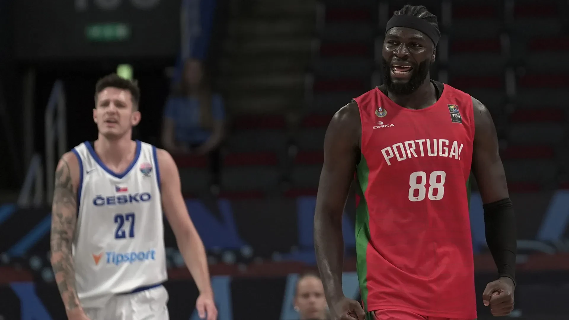Portugal inicia Eurobasket com vitória esperada e exibição brilhante de Queta