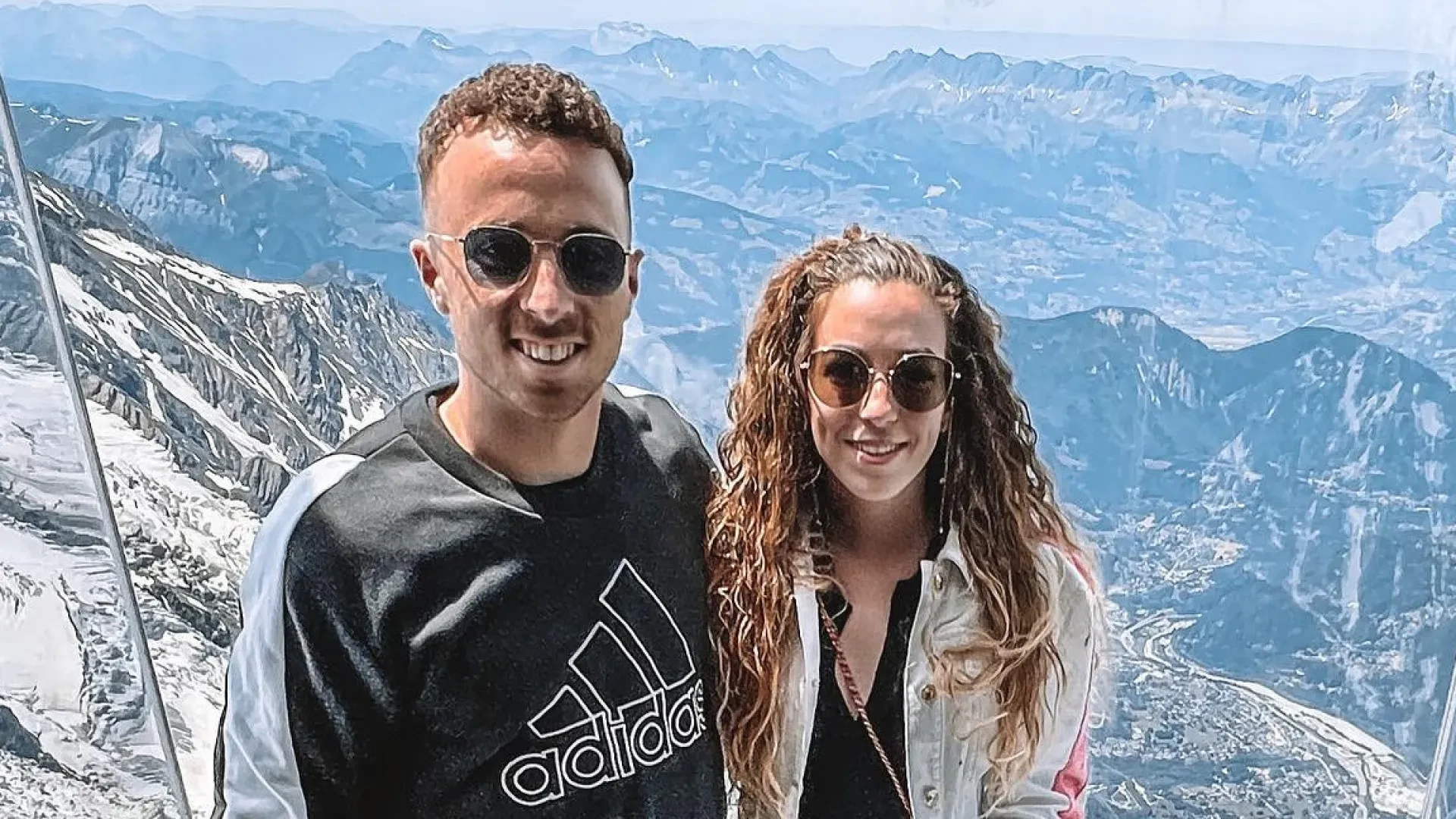 Diogo Jota homenageia Luis Díaz num momento inesquecível