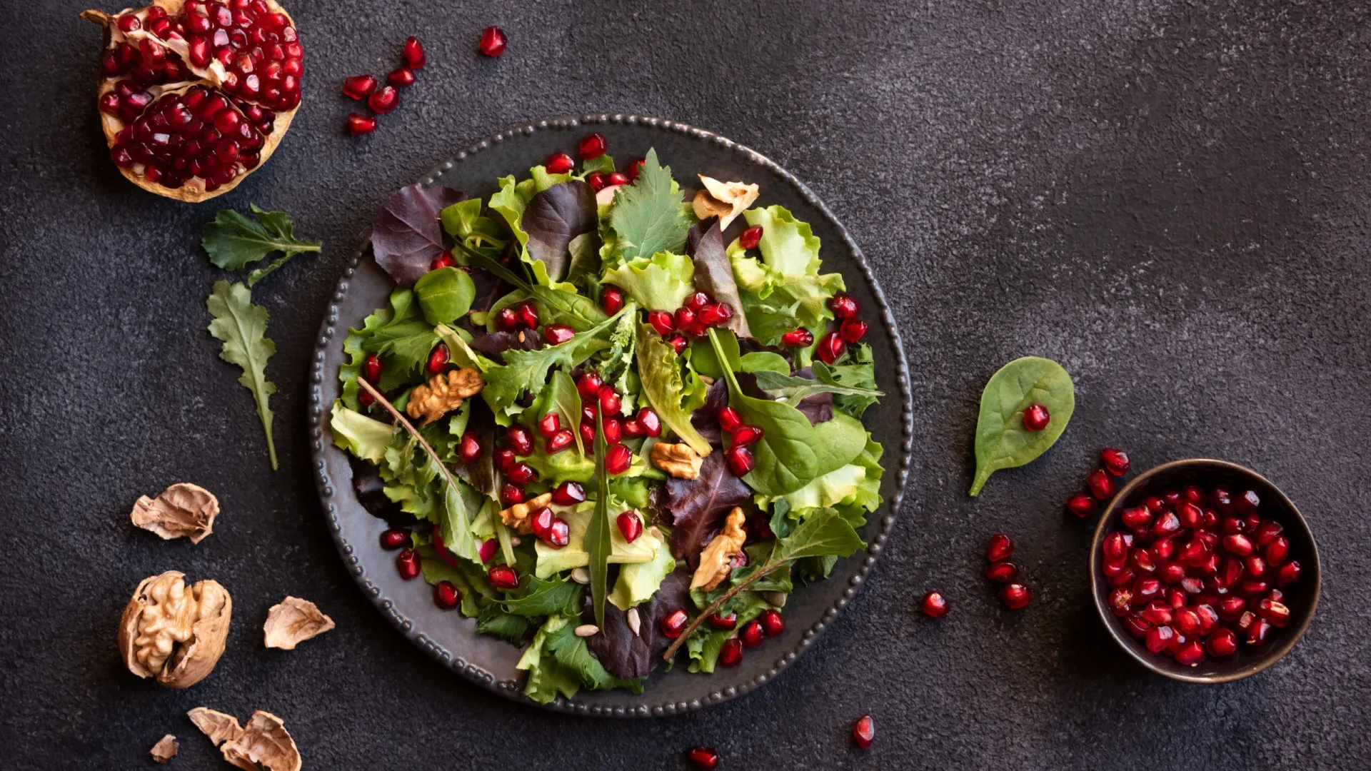 Receitas Nutritivas: Mousse, Salada e Smoothie com Romã