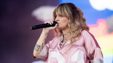 A Surpreendente Descoberta da Gravidez de Carolina Deslandes