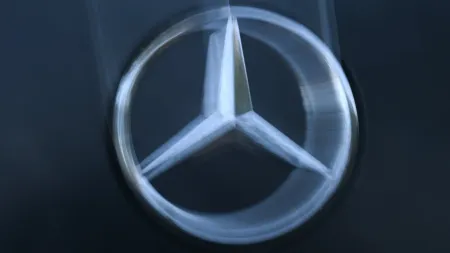 Lucros da Mercedes-Benz sofrem queda drástica até setembro