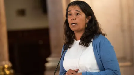 PCP apresenta proposta de salário mínimo de 1.050 euros e aumento de pensões em 5%