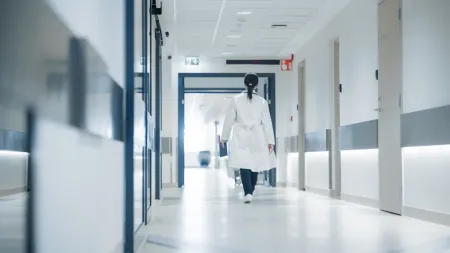 "Cortes na Saúde: Reações Clamorosas ao Aviso da Direção do SNS"