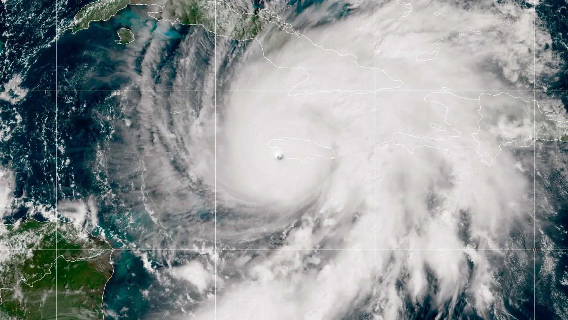 Vídeos de desinformação do furacão Melissa proliferam nas redes sociais