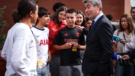 PS opta pela abstenção para promover a estabilidade governativa