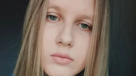 "Julia Wandelt, a jovem polaca que insiste em ser Madeleine McCann, desaba em tribunal"