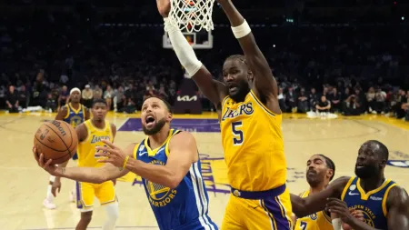 Venda recorde dos LA Lakers aprovada pela NBA