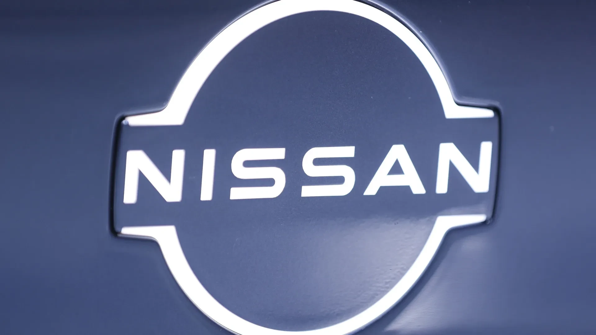 Nissan antecipa prejuízos superiores a mil milhões de euros até março de 2026