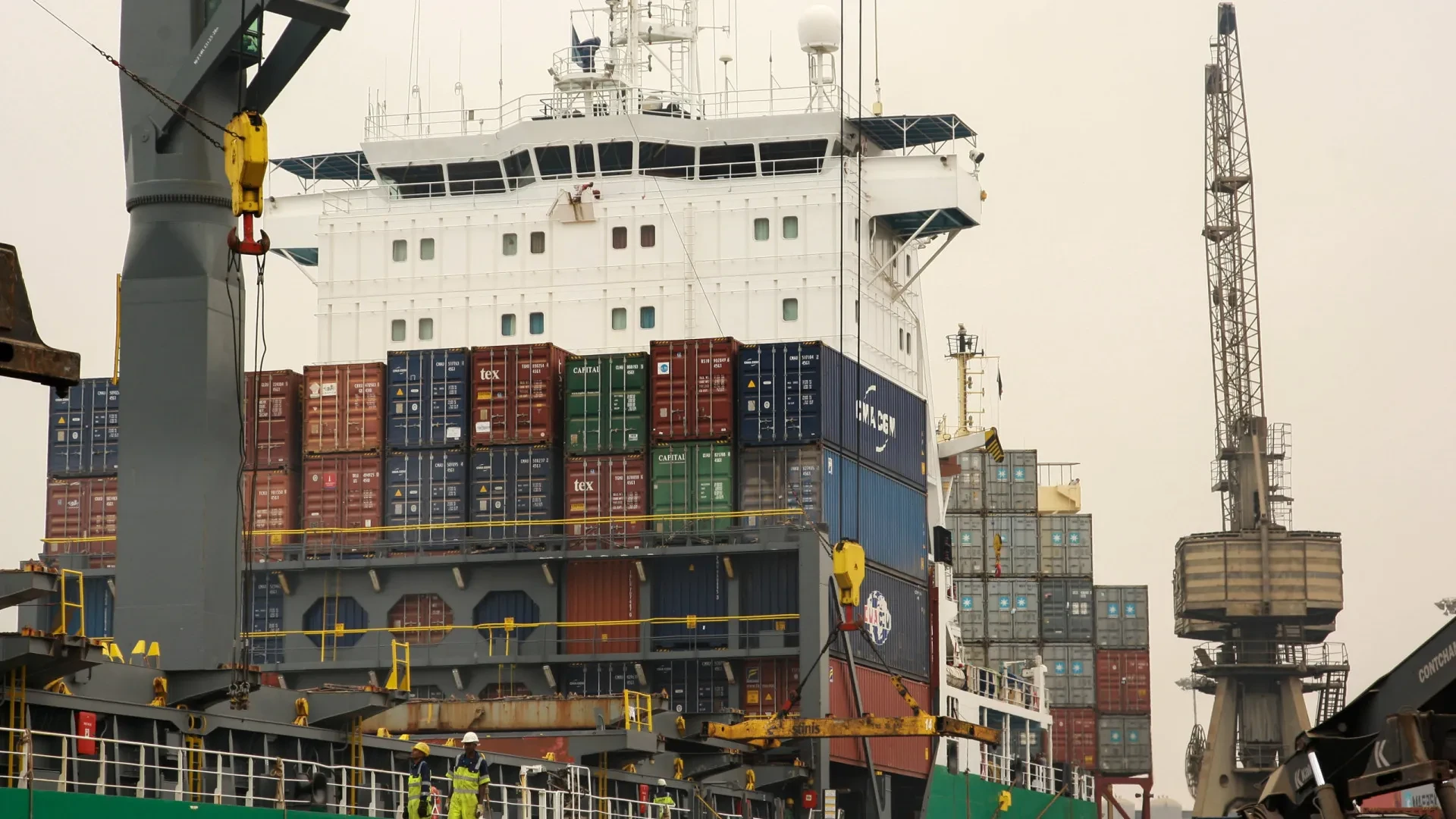 Queda nas Exportações Angolanas Atinge 17,5% enquanto Importações Aumentam 11%