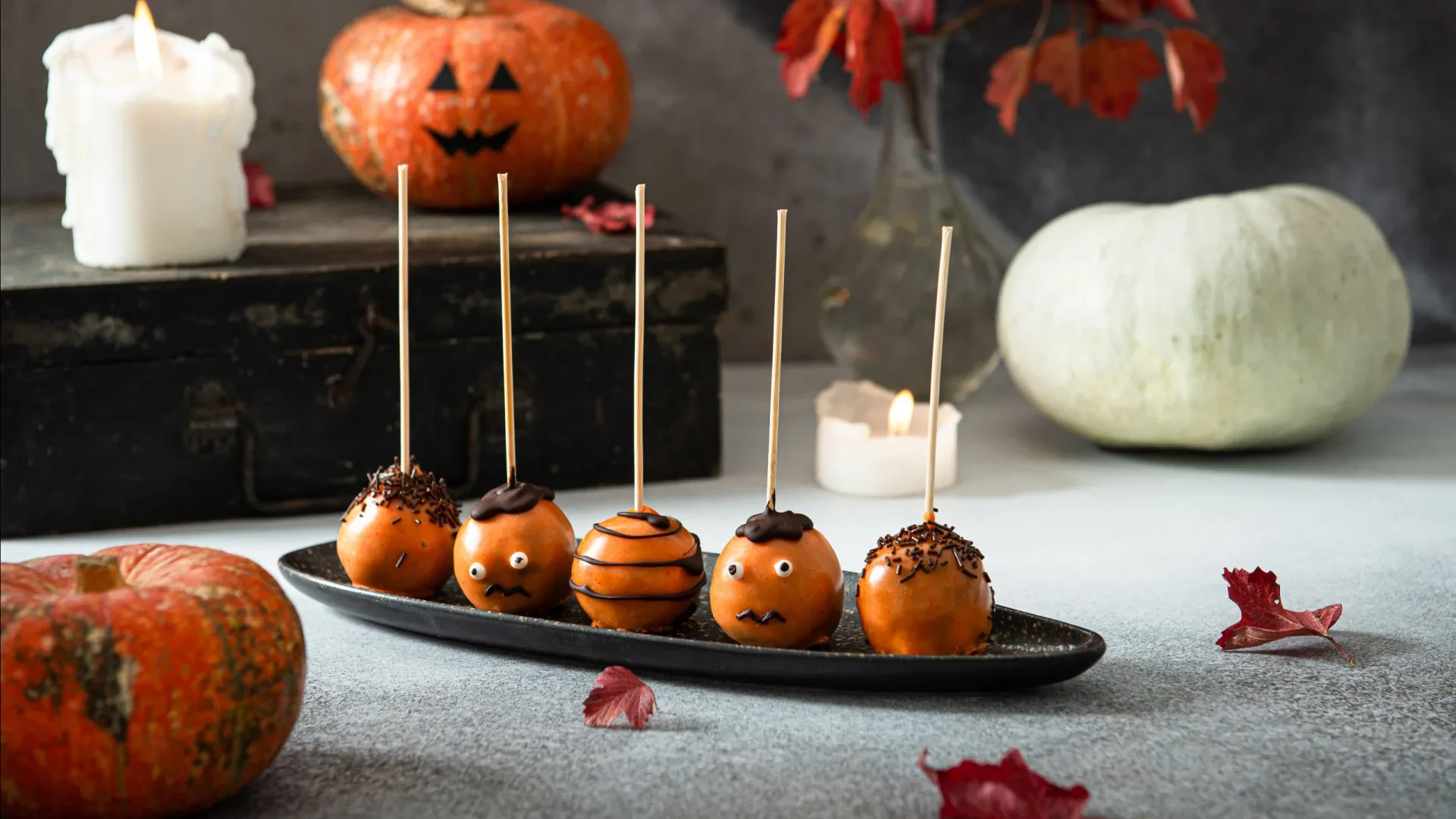 Cake Pops de Red Velvet: Uma Delícia Assustadora para o Halloween