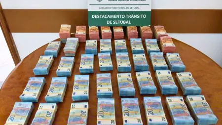 Homem de 34 anos apanhado em fuga com 200 mil euros em notas