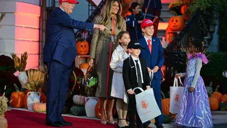 Celebrações de Halloween na Casa Branca encantam crianças e adultos