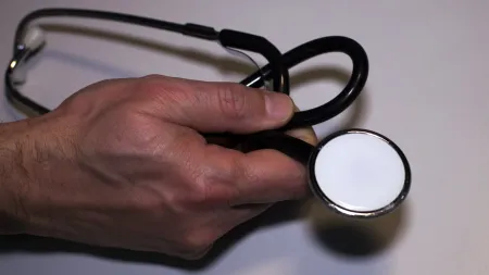 Aumento de Reclamações na Saúde: Quase 43 mil até Junho