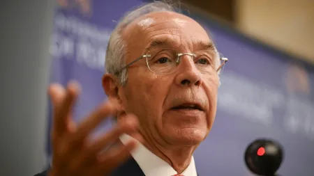 Soluções na Saúde: Luís Marques Mendes exige ação rápida