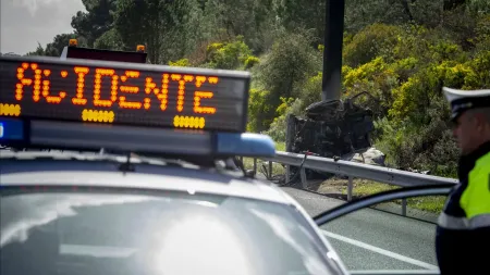 Acidente entre pesados provoca interrupção na A3 perto de Santo Tirso