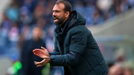 Hugo Oliveira destaca solidez do Nacional antes do desafio na Madeira