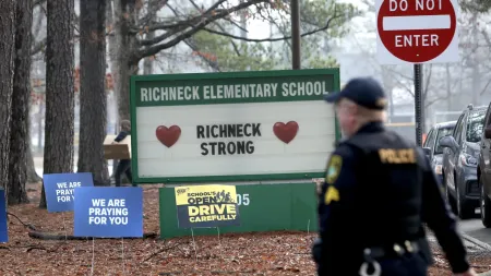 Professora ferida por aluno de 6 anos descreve momentos de terror após o tiroteio