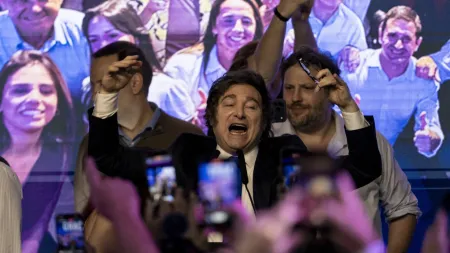 Javier Milei dirige-se aos EUA para o America Business Forum