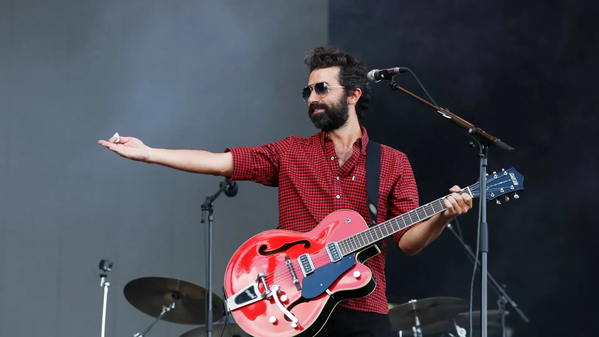 Tiago Bettencourt lança 'Foz': uma nova era na música eletrónica