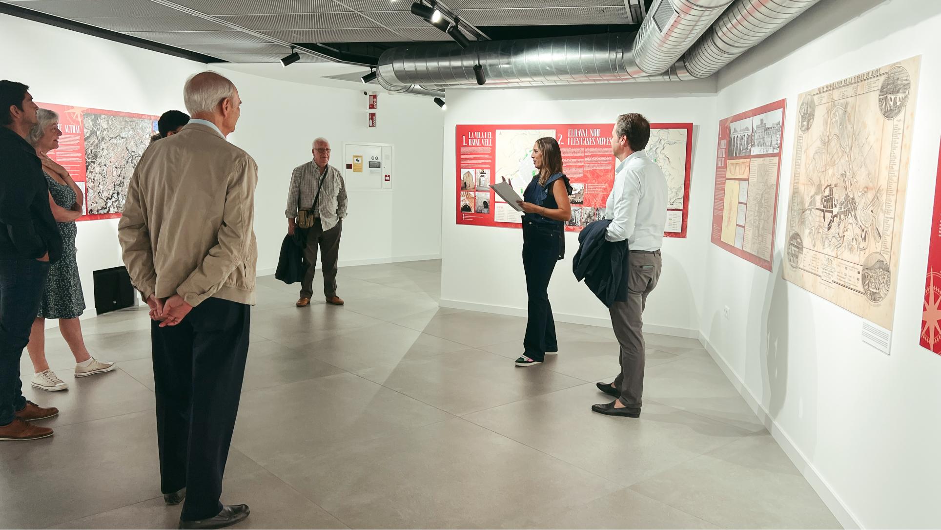 Visita urbana a Alcoy, enmarcada en la Fira Modernista. Galería de imágenes