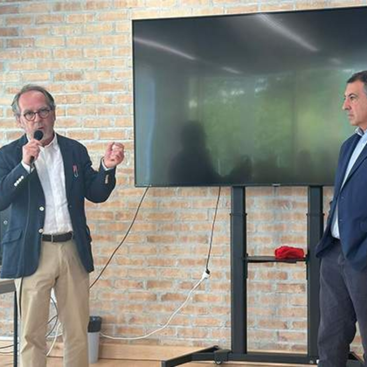 Presentación de la ECUV del Colegio de Arquitectos de Alicante en la Marina Baja.